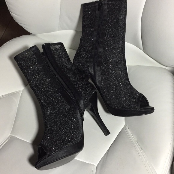 ⭐️ CAPARROS. Boots - Picture 2 of 7